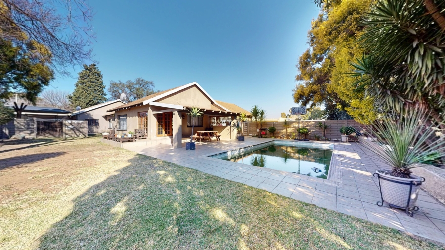 4 Bedroom Property for Sale in Sunward Park Gauteng