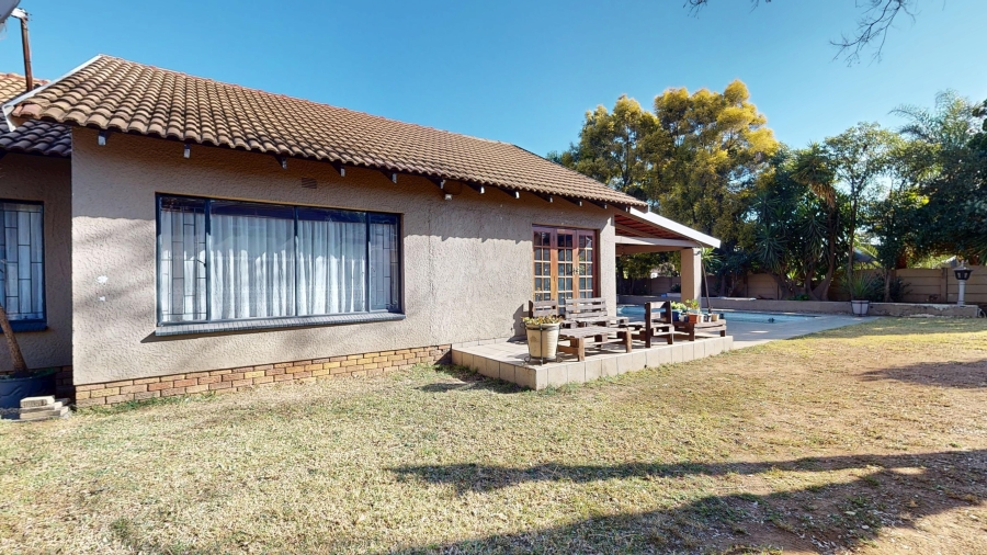 4 Bedroom Property for Sale in Sunward Park Gauteng