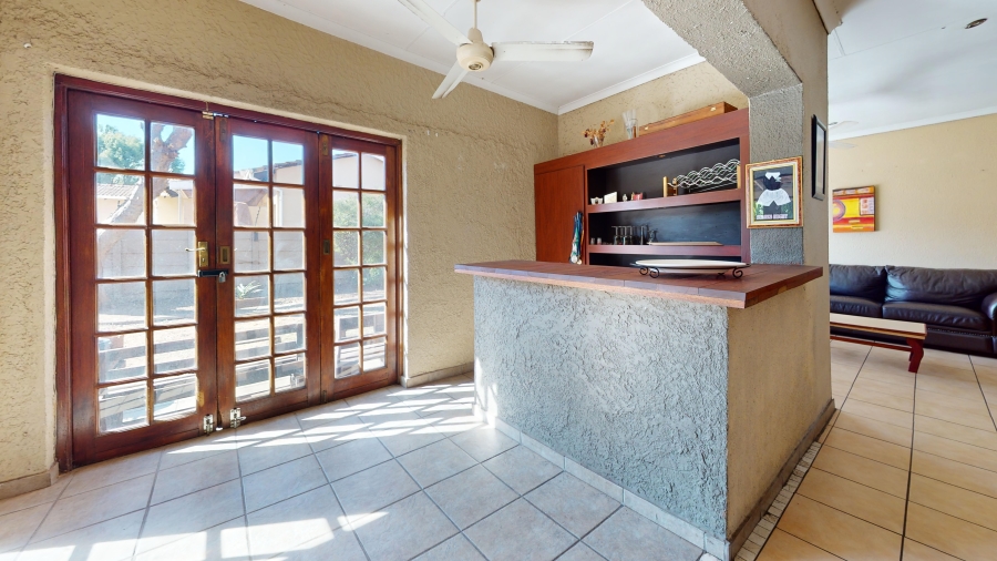 4 Bedroom Property for Sale in Sunward Park Gauteng