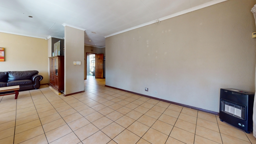 4 Bedroom Property for Sale in Sunward Park Gauteng