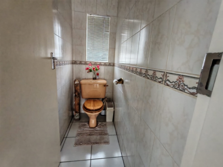 3 Bedroom Property for Sale in Vanderbijlpark SE 2 Gauteng