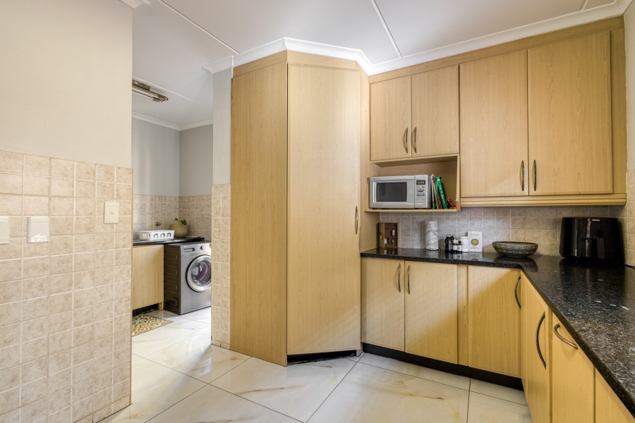 4 Bedroom Property for Sale in Broadacres Gauteng