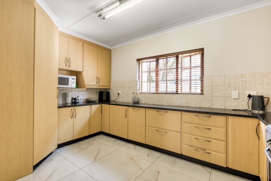 4 Bedroom Property for Sale in Broadacres Gauteng