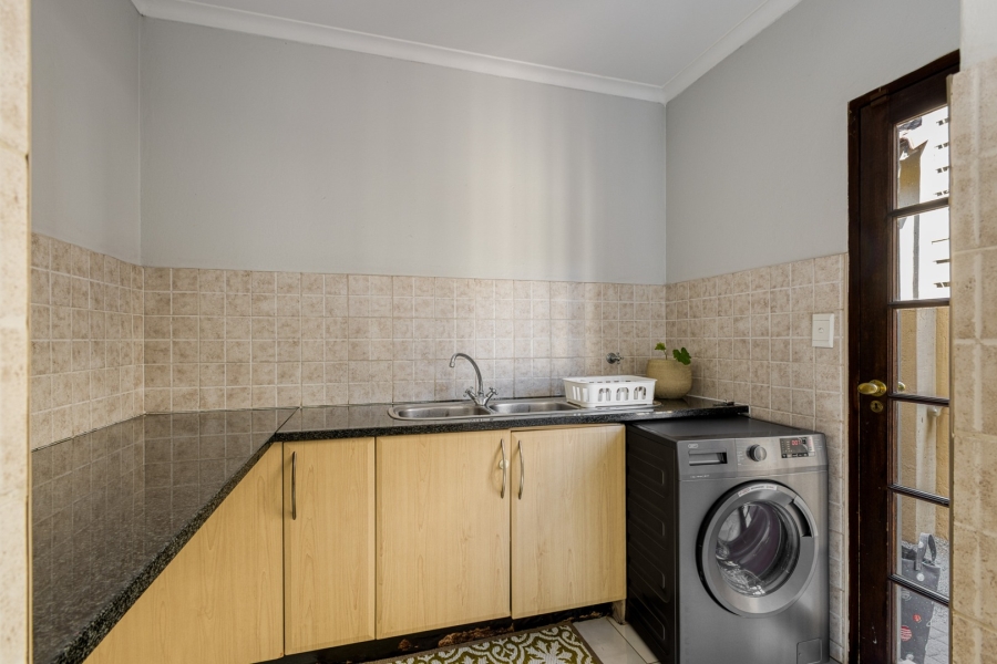 4 Bedroom Property for Sale in Broadacres Gauteng