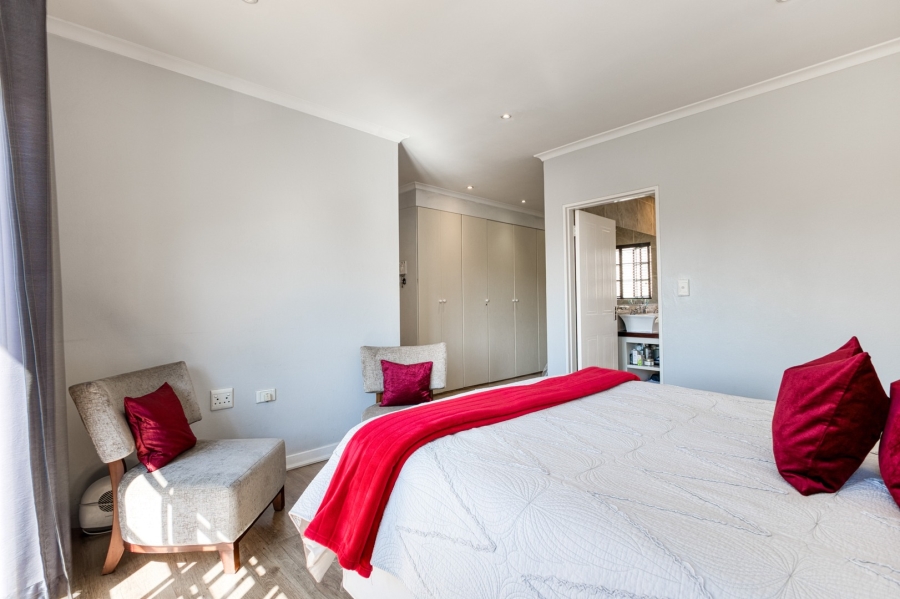 4 Bedroom Property for Sale in Broadacres Gauteng