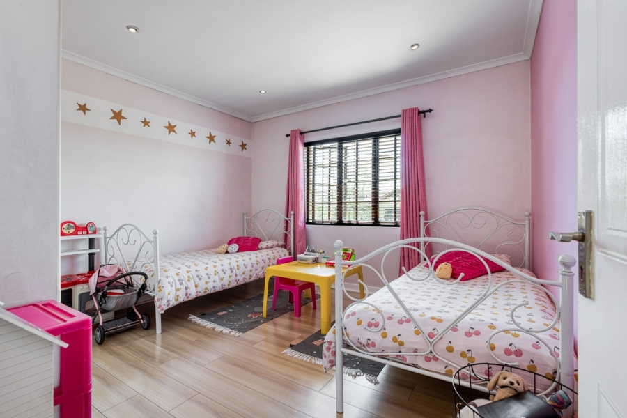 4 Bedroom Property for Sale in Broadacres Gauteng