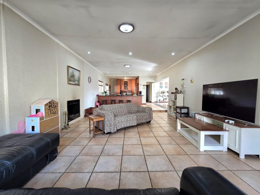 3 Bedroom Property for Sale in New Redruth Gauteng