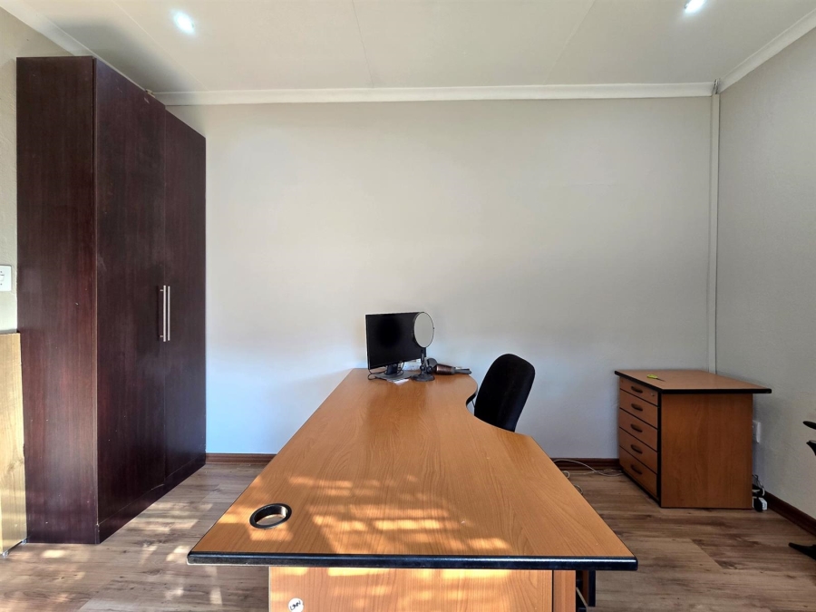 3 Bedroom Property for Sale in New Redruth Gauteng