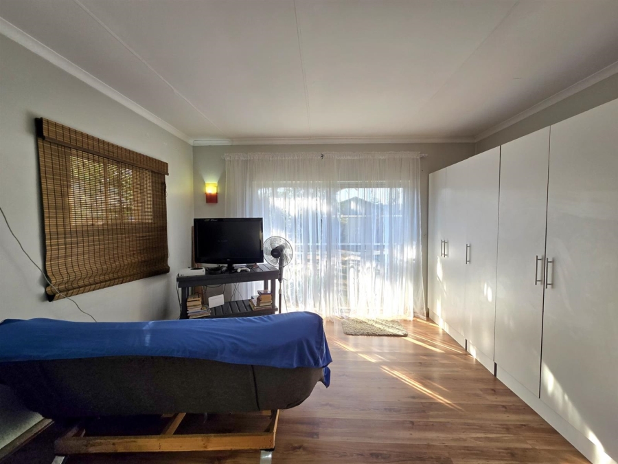 3 Bedroom Property for Sale in New Redruth Gauteng