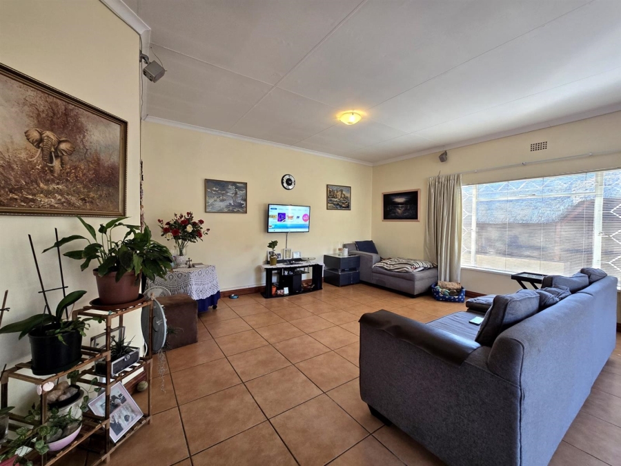 3 Bedroom Property for Sale in New Redruth Gauteng