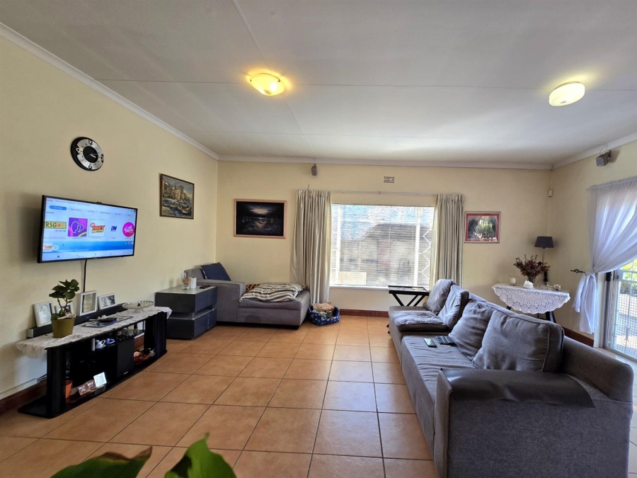 3 Bedroom Property for Sale in New Redruth Gauteng