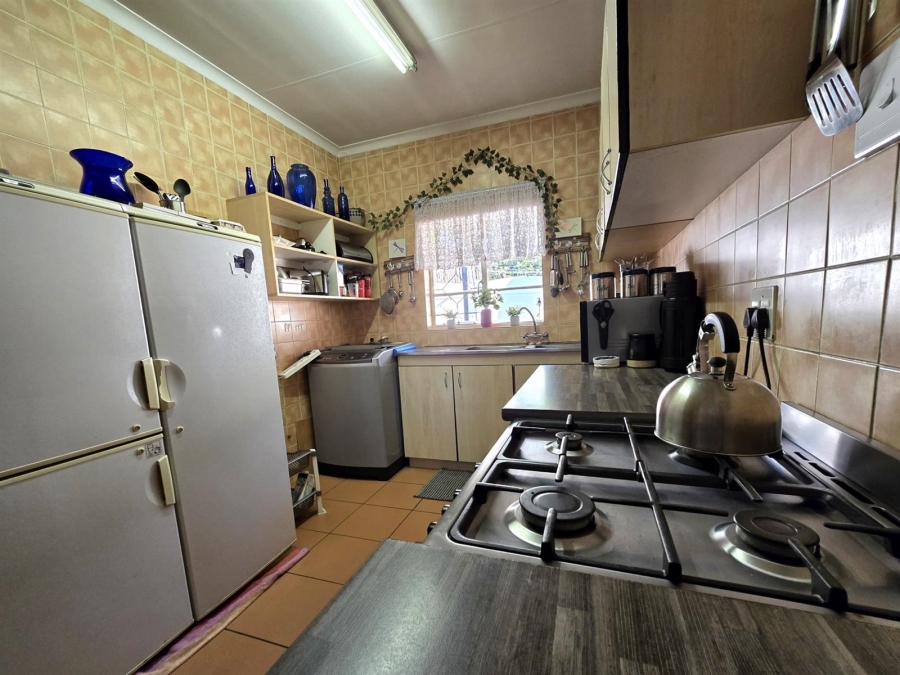 3 Bedroom Property for Sale in New Redruth Gauteng