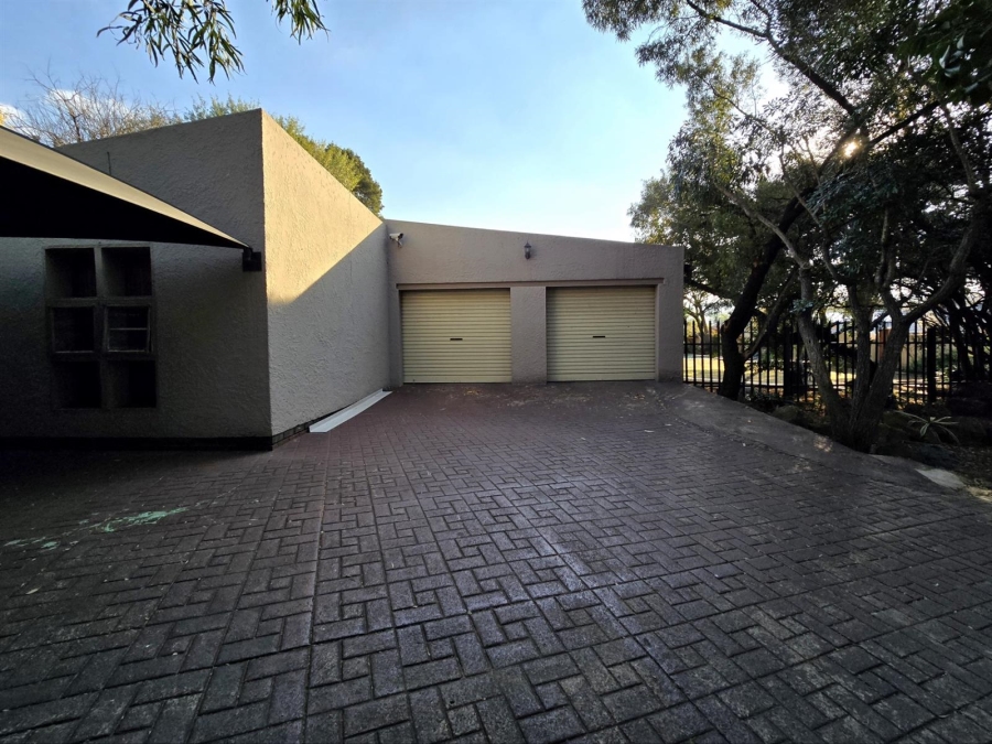 3 Bedroom Property for Sale in New Redruth Gauteng