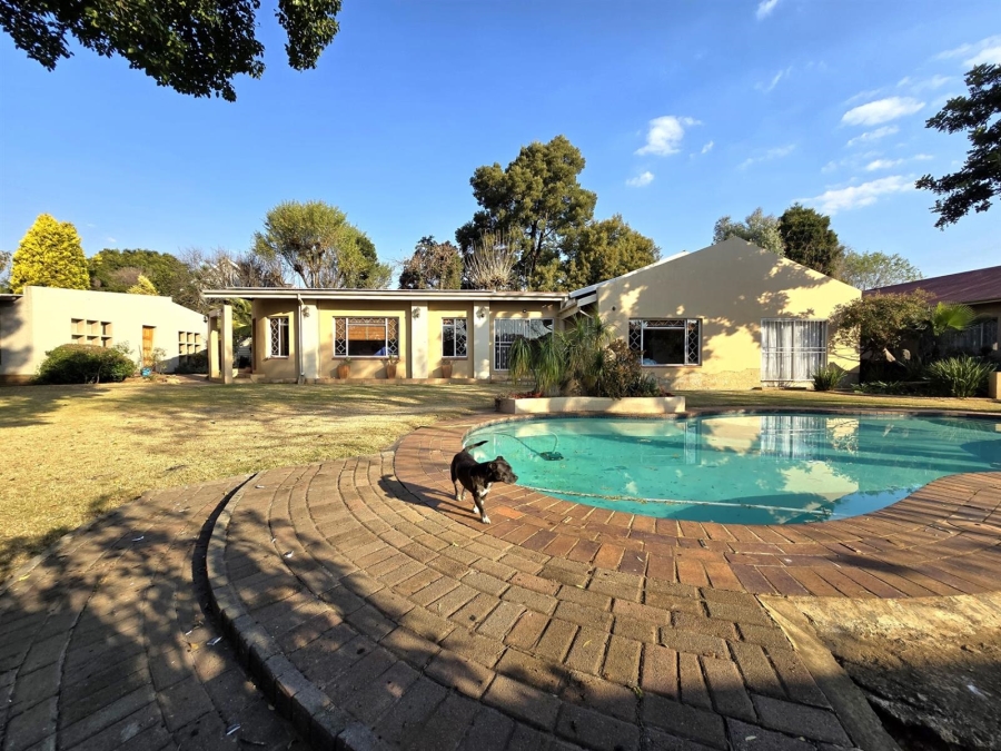 3 Bedroom Property for Sale in New Redruth Gauteng