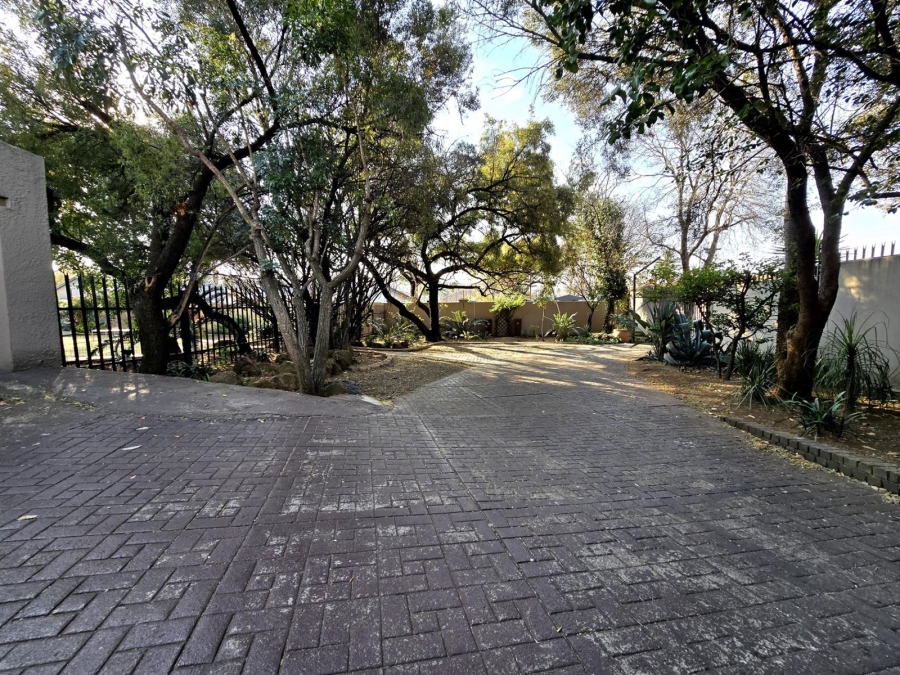 3 Bedroom Property for Sale in New Redruth Gauteng