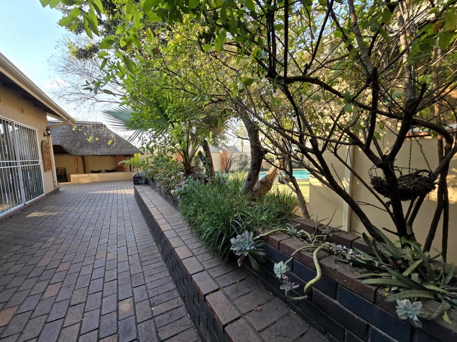 3 Bedroom Property for Sale in New Redruth Gauteng