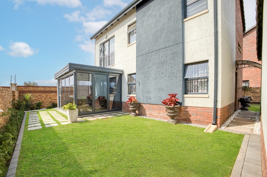 3 Bedroom Property for Sale in Lion Pride Gauteng