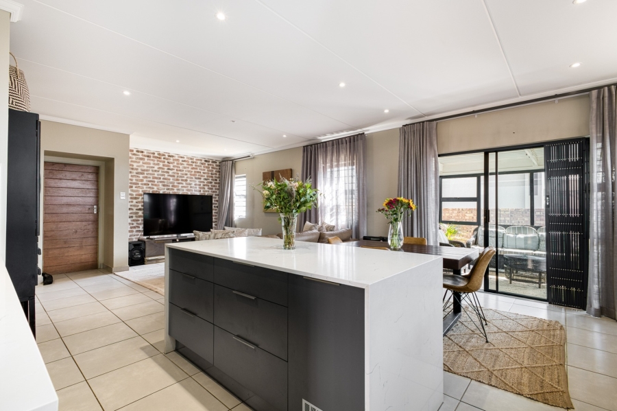 3 Bedroom Property for Sale in Lion Pride Gauteng