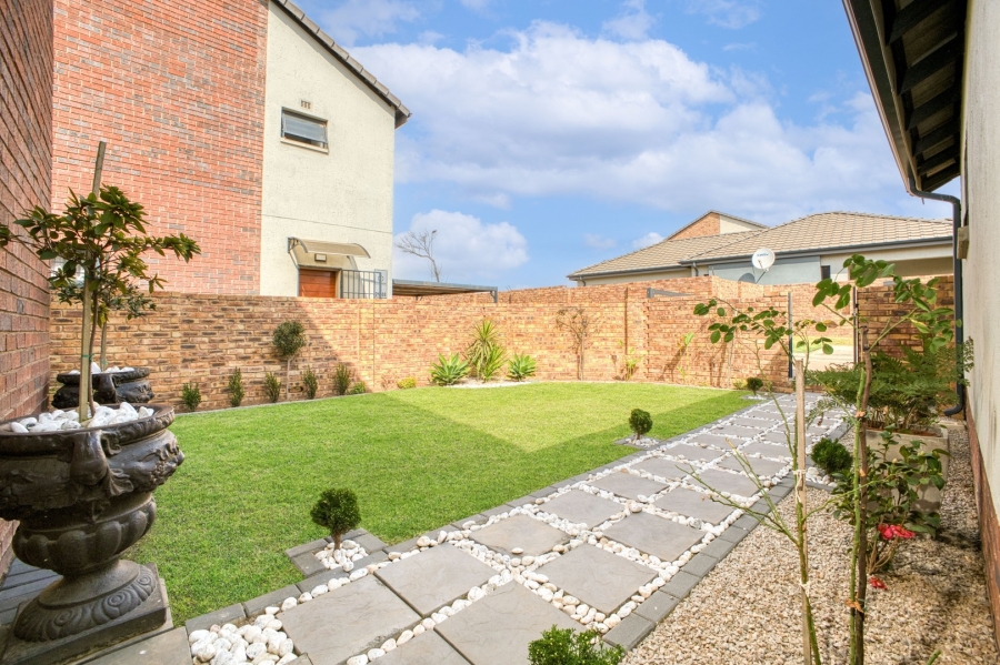 3 Bedroom Property for Sale in Lion Pride Gauteng