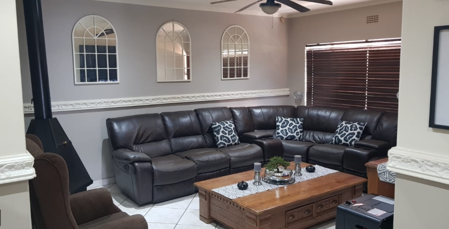 3 Bedroom Property for Sale in Krugersrus Gauteng