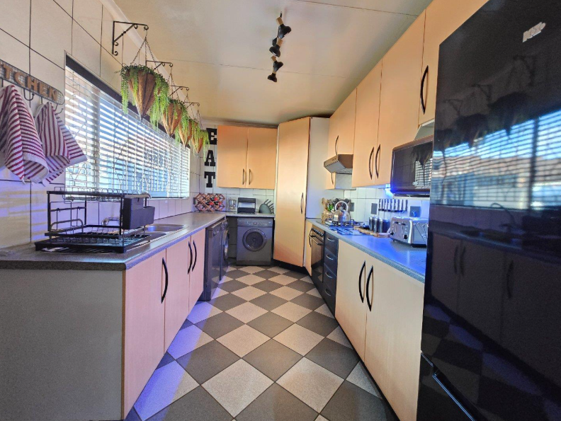 3 Bedroom Property for Sale in Krugersrus Gauteng