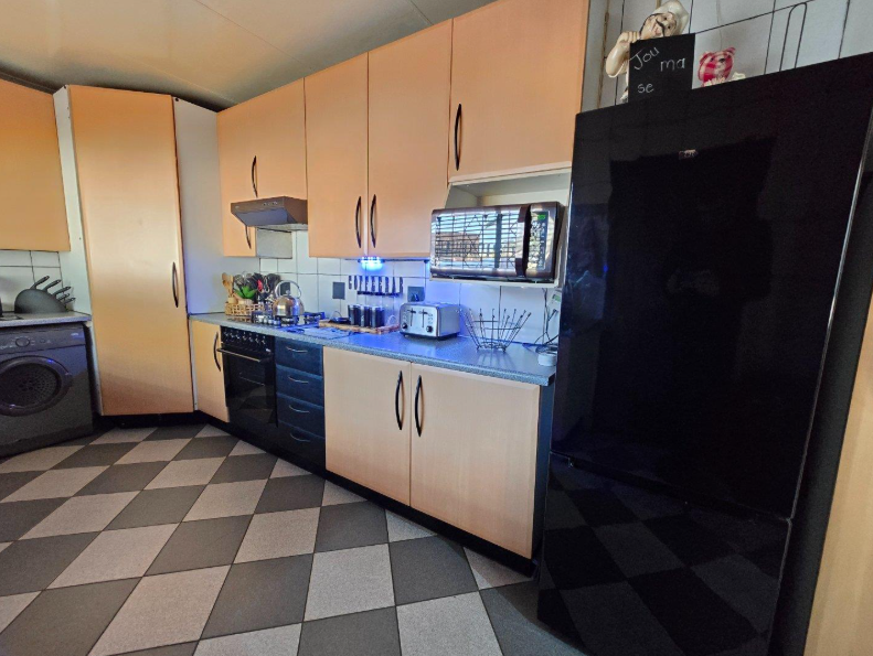 3 Bedroom Property for Sale in Krugersrus Gauteng