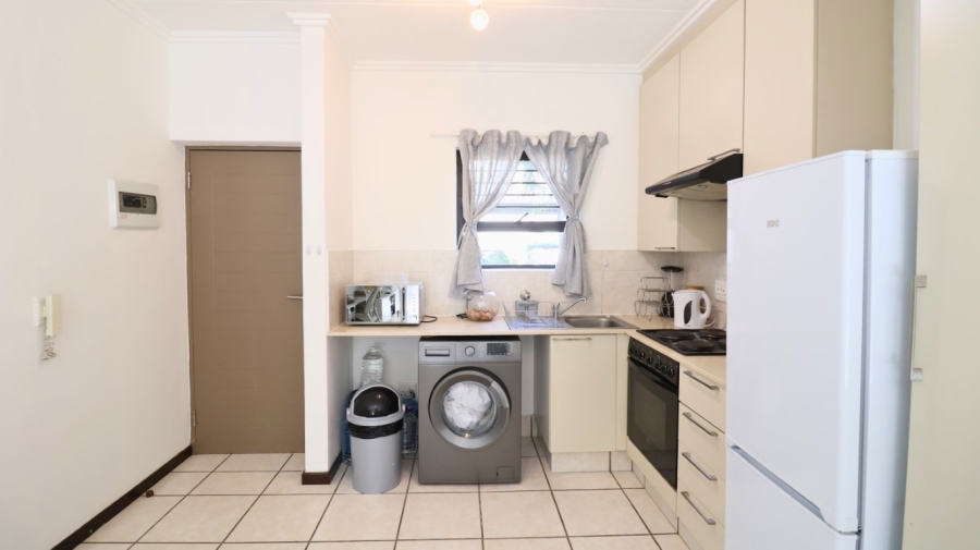 To Let 1 Bedroom Property for Rent in Paulshof Gauteng