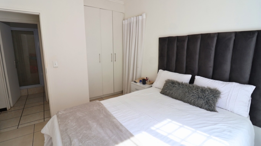 To Let 1 Bedroom Property for Rent in Paulshof Gauteng
