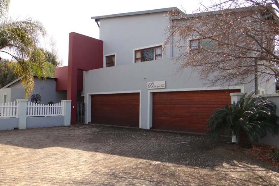 4 Bedroom Property for Sale in Midfield Estate Gauteng