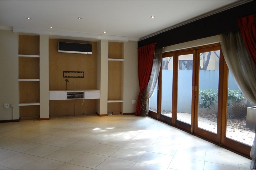 4 Bedroom Property for Sale in Midfield Estate Gauteng