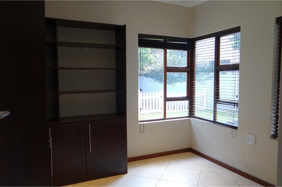 4 Bedroom Property for Sale in Midfield Estate Gauteng