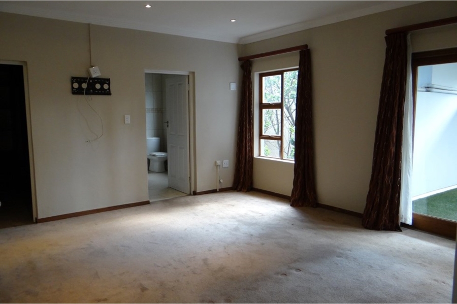 4 Bedroom Property for Sale in Midfield Estate Gauteng