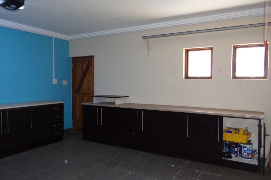 4 Bedroom Property for Sale in Midfield Estate Gauteng