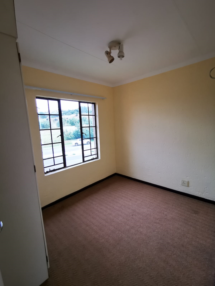 To Let 2 Bedroom Property for Rent in Noordheuwel Gauteng