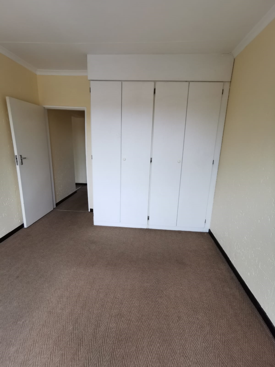 To Let 2 Bedroom Property for Rent in Noordheuwel Gauteng