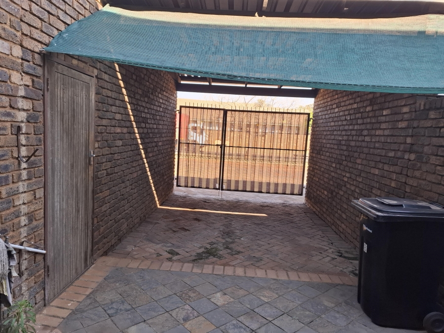 3 Bedroom Property for Sale in New State Areas Gauteng