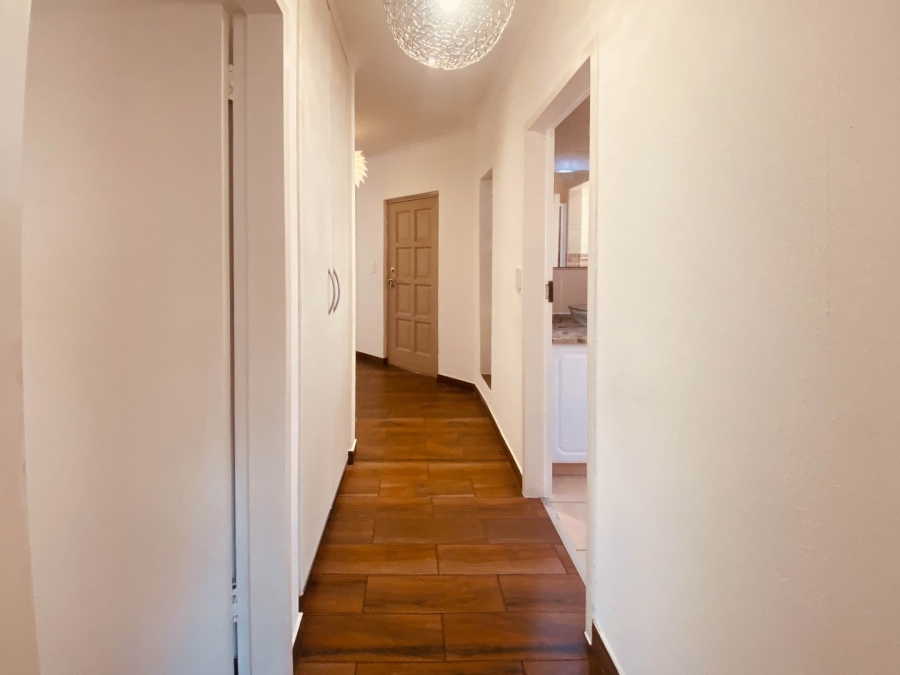 To Let 2 Bedroom Property for Rent in Magaliessig Gauteng