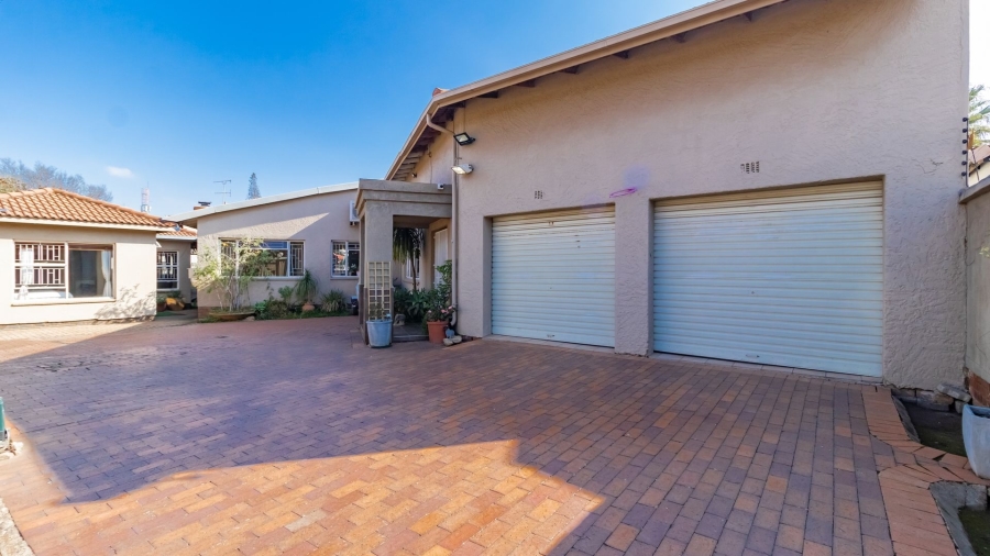 3 Bedroom Property for Sale in Farrarmere Gauteng