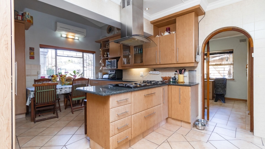 3 Bedroom Property for Sale in Farrarmere Gauteng