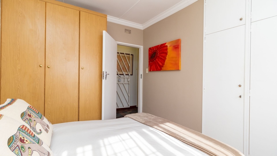 3 Bedroom Property for Sale in Farrarmere Gauteng