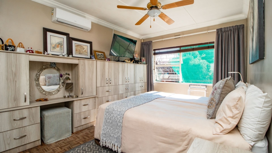 3 Bedroom Property for Sale in Farrarmere Gauteng