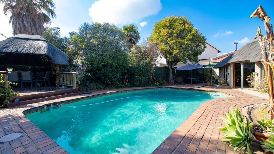 3 Bedroom Property for Sale in Farrarmere Gauteng
