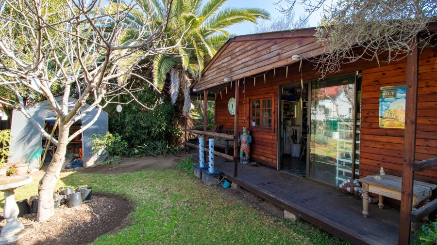 3 Bedroom Property for Sale in Farrarmere Gauteng