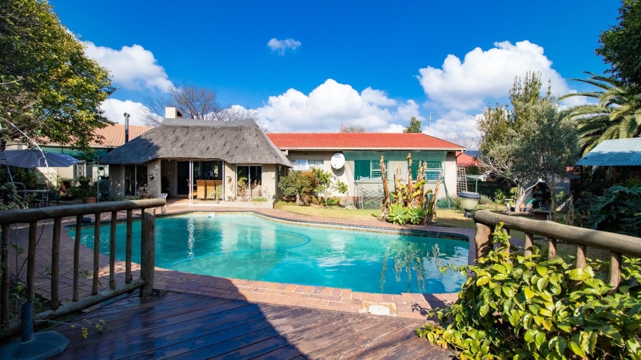 3 Bedroom Property for Sale in Farrarmere Gauteng