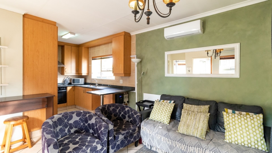 3 Bedroom Property for Sale in Farrarmere Gauteng