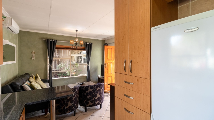 3 Bedroom Property for Sale in Farrarmere Gauteng