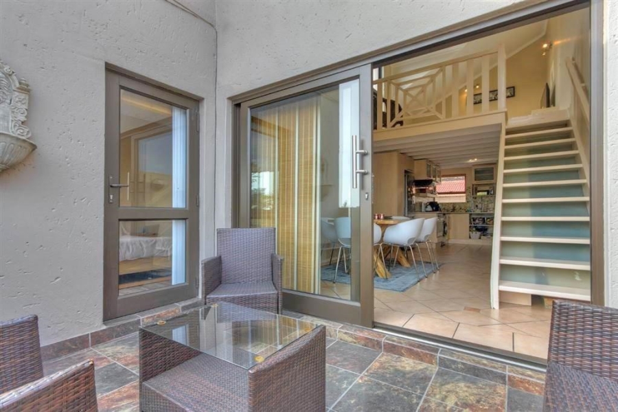 To Let 2 Bedroom Property for Rent in Waverley Gauteng
