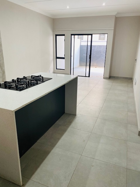 To Let 2 Bedroom Property for Rent in Bryanston Gauteng