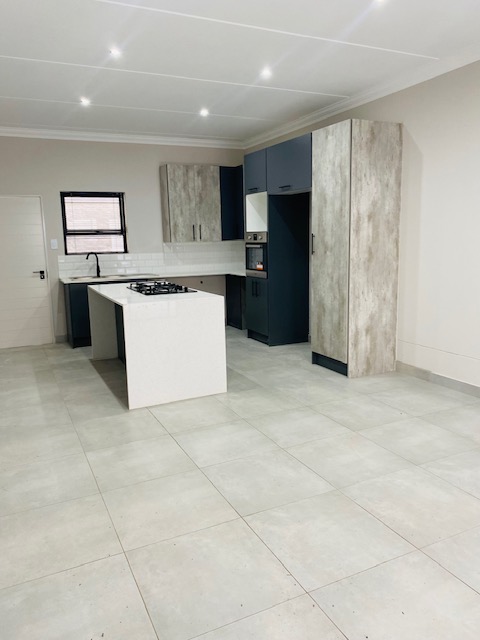 To Let 2 Bedroom Property for Rent in Bryanston Gauteng