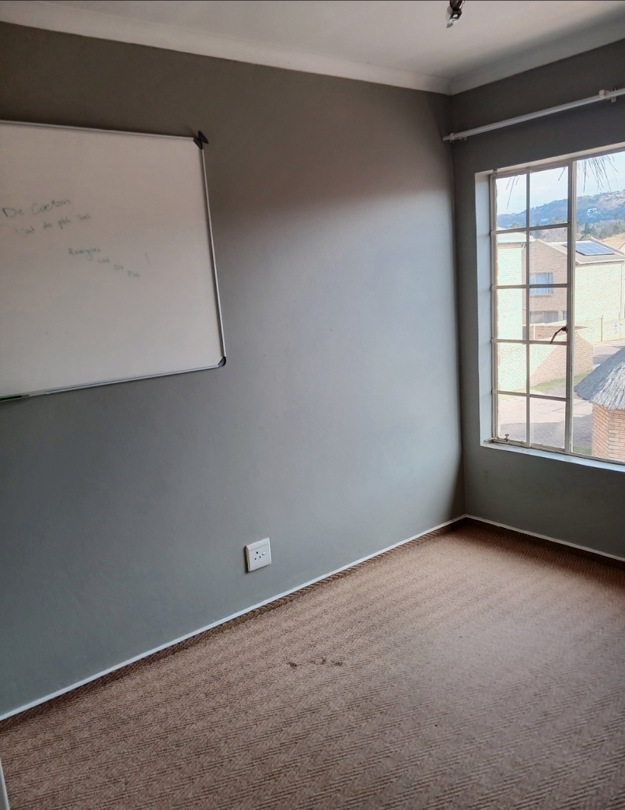 To Let 3 Bedroom Property for Rent in Strubensvallei Gauteng